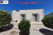 Drapanos Kreta, Drapanos Freistehender Steinbungalow mit 3 Schlafzimmern und 2 Bädern, großem Garten und Meerblick.*** under offer ***